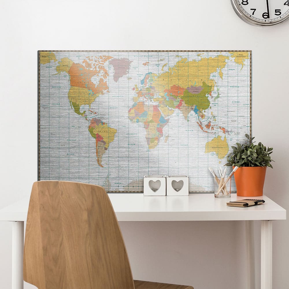 Παγκόσμιος χάρτης πίνακας σε βουρτσισμένο αλουμίνιο