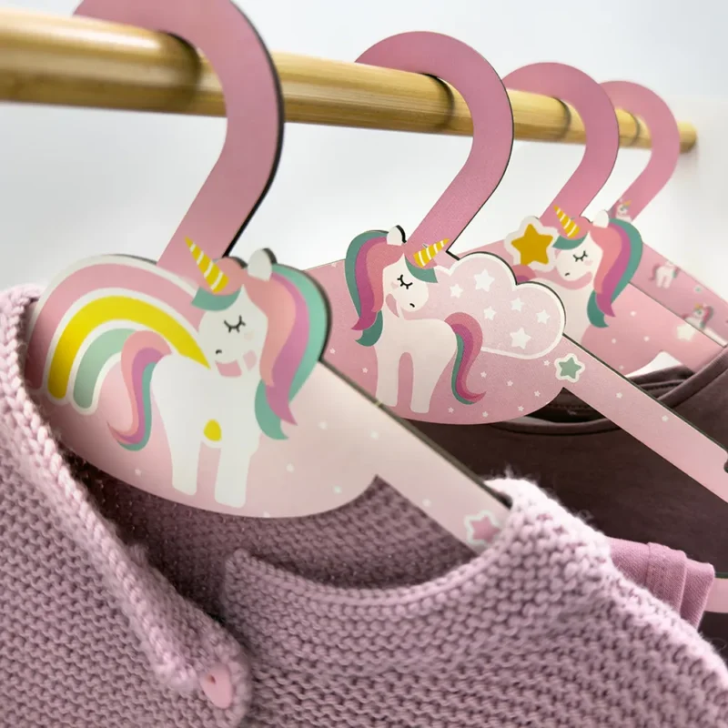 Unicorns παιδικές κρεμάστρες από φυσικό ξύλο με θέμα μονόκερους