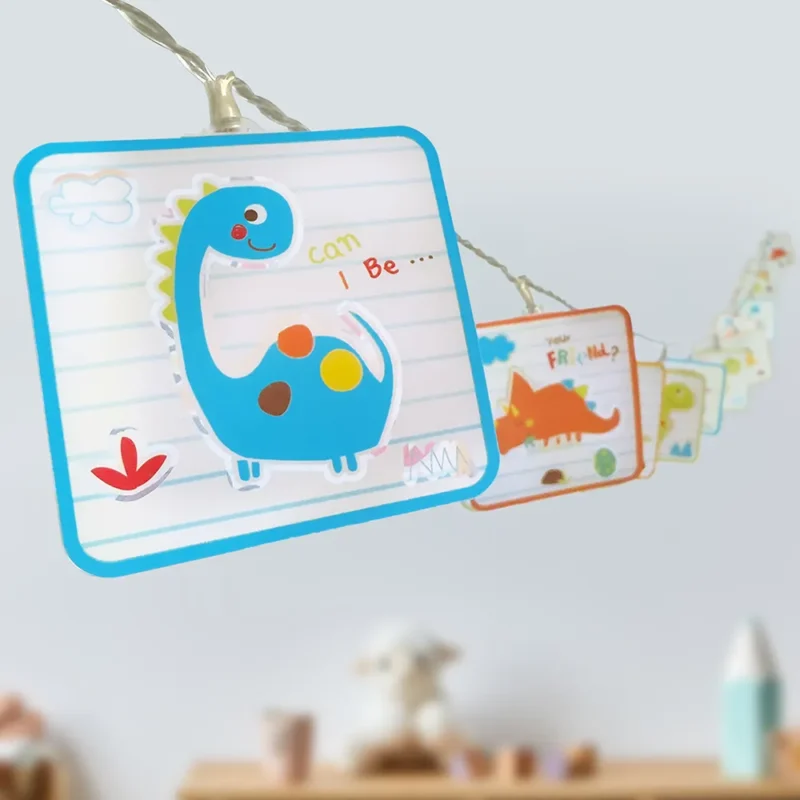 Dinos παιδική γιρλάντα 4 μέτρων με 12 φωτάκια LED και δεινόσαυρους